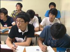한국 청소년, 덜 자고 더 공부…효율 ‘글쎄’ 
