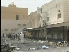 쿠웨이트 결혼 축하연 천막 화재, 40여 명 사망 