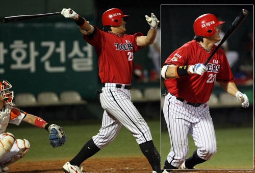 11일 대전 한밭야구장에서 열린 2009 프로야구 한화 이글스-기아 타이거즈 경기, 기아 최희섭이 4회초 1점 홈런을 치고 있다. 