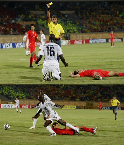 3일 새벽(한국시각) 이집트 수에즈 무바라크 스타디움에서 열린 2009 국제축구연맹(FIFA) 20세 이하(U-20) 월드컵 C조 3차전 대한민국-미국 경기, 한국 구자철이 상대 반칙으로 페널티킥을 얻어내고 있다. 