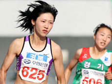 김하나, ‘23년 묵은’ 200m 한국신 