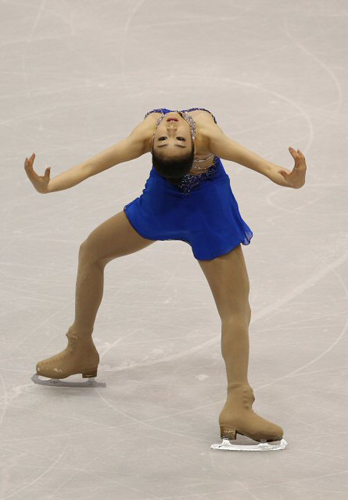 '피겨퀸' 김연아가 16일 오전(한국시간) 뉴욕주 레이크플래시드 '1980 링크'에서 열린 ISU 그랑프리 5차 대회 '스케이트 아메리카' 여자싱글 프리스케이팅 경기에서 스파이럴 연기를 펼치고 있다. 
