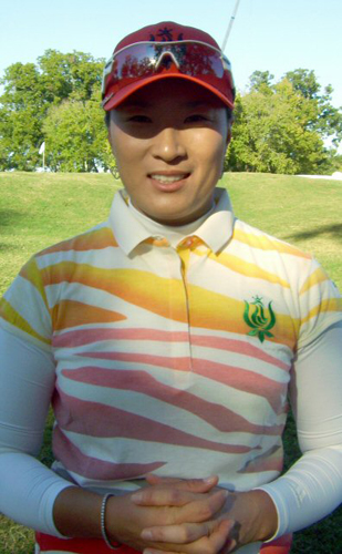  박세리(32)가 19일 미국 텍사스주 휴스턴에서 열린 미국여자프로골프(LPGA) 투어 챔피언십 프로암 대회를 마치고 인터뷰를 하고 있다 
